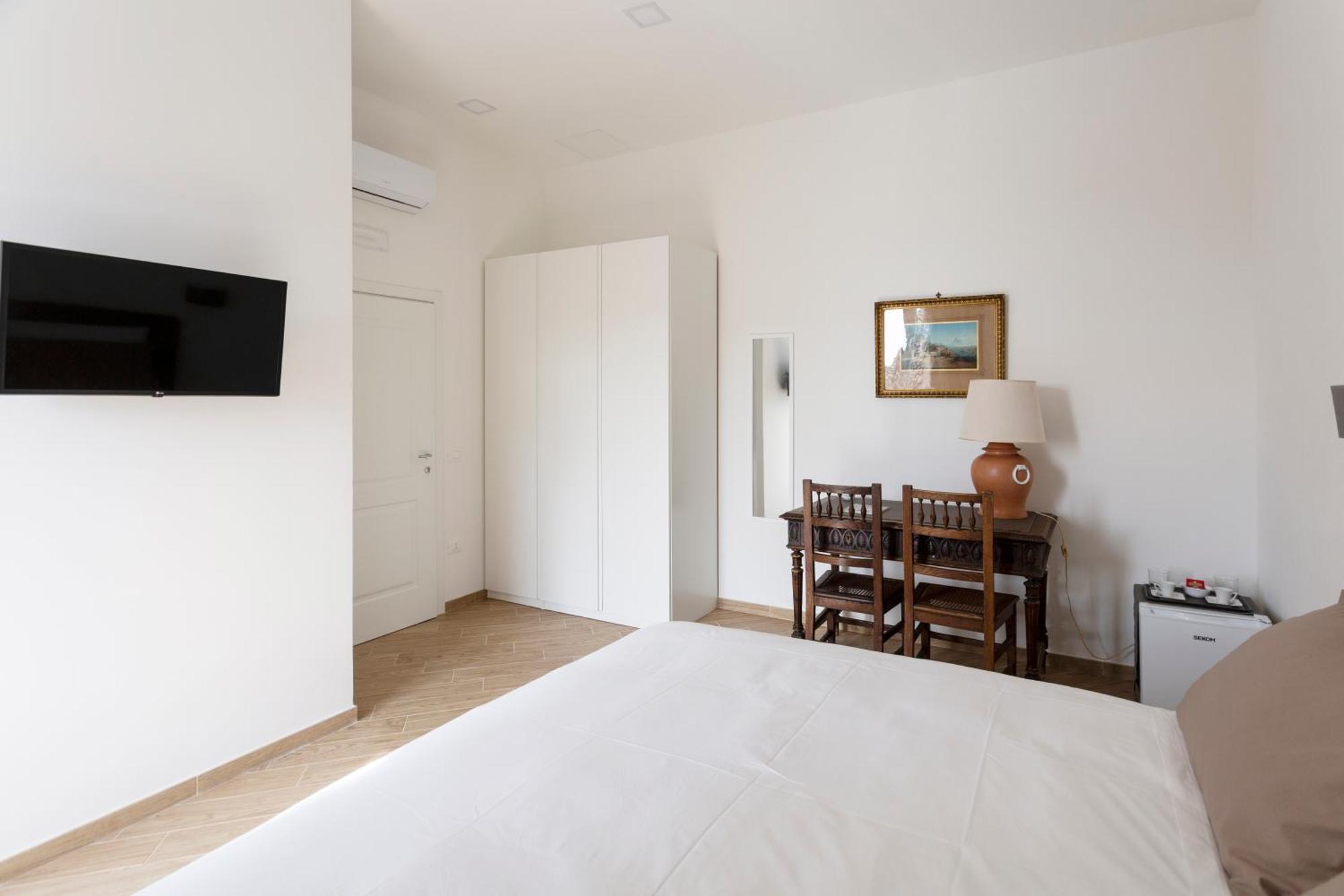 מלון נאפולי Residenza 33 מראה חיצוני תמונה