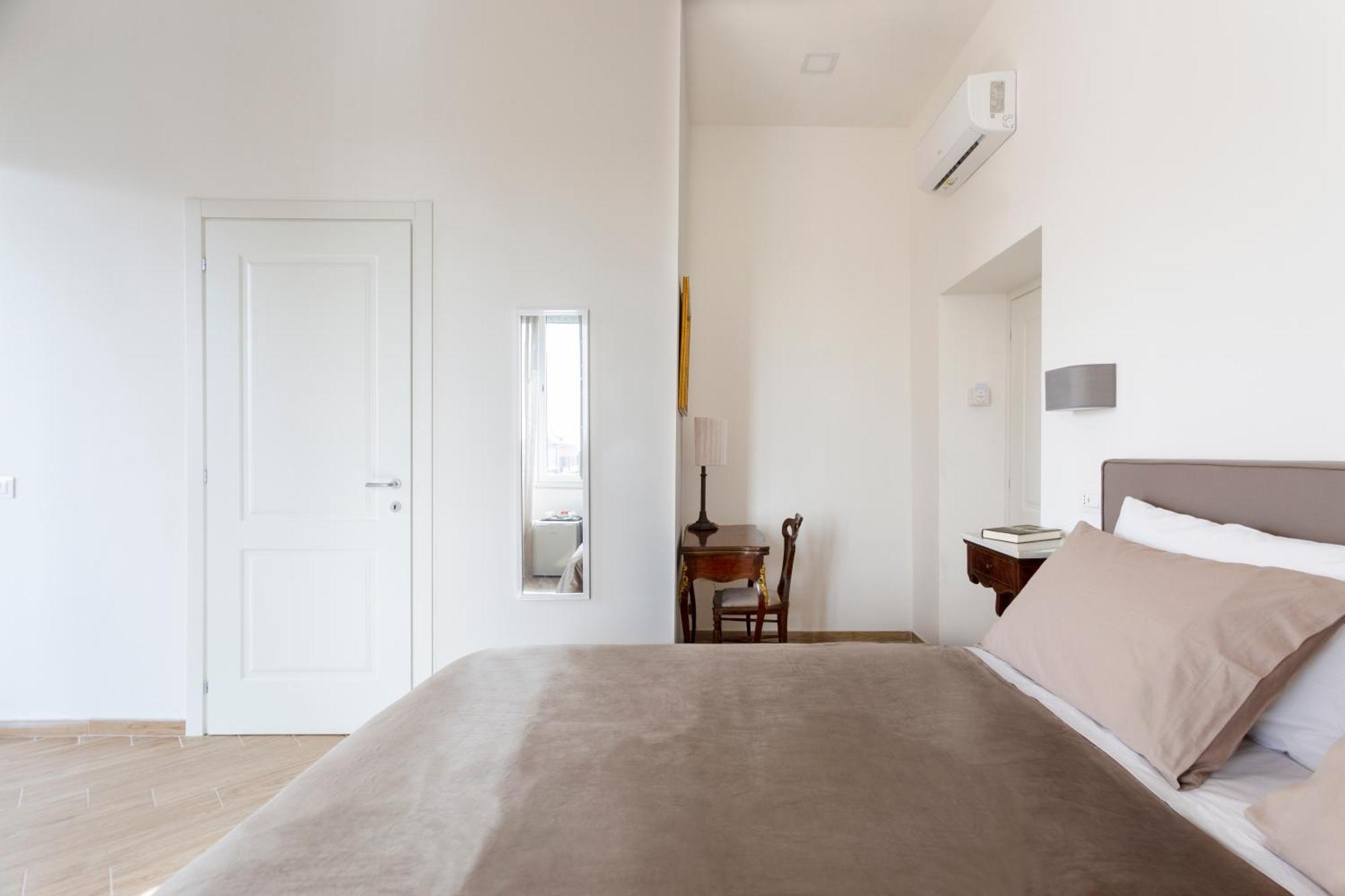 מלון נאפולי Residenza 33 מראה חיצוני תמונה