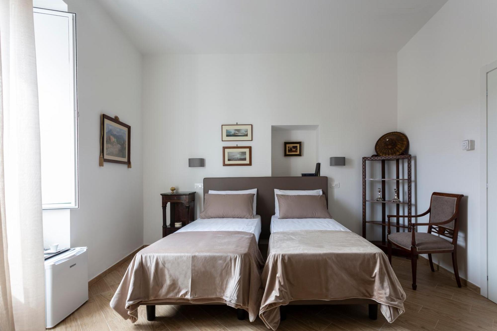 מלון נאפולי Residenza 33 מראה חיצוני תמונה